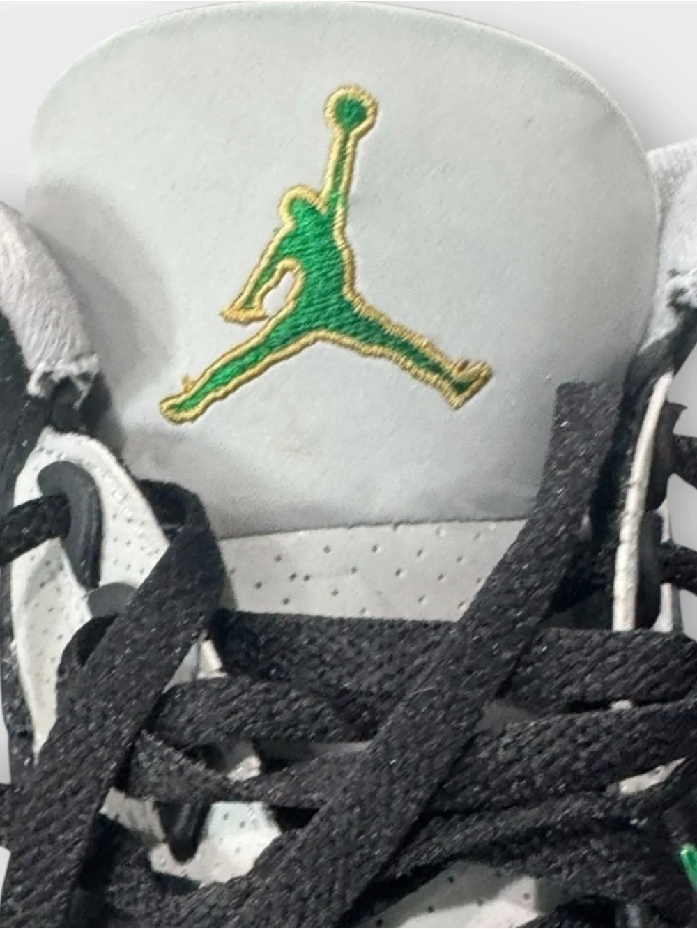 Air Jordan 3 Retro Pine Green Black Green (2021) Men’s 9